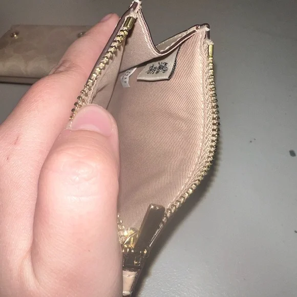 Coach Wallet - Picture 6 of 9